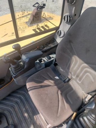 Volvo ECR88 - Año 2014 - 3 cazos