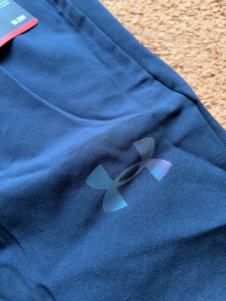 Pantalón corto deportivo Under Armour azul