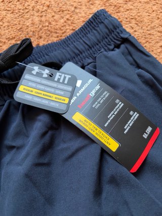 Pantalón corto deportivo Under Armour azul