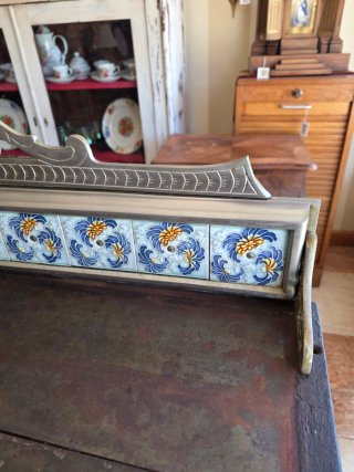 Antigua cocina hierro fundido y azulejos