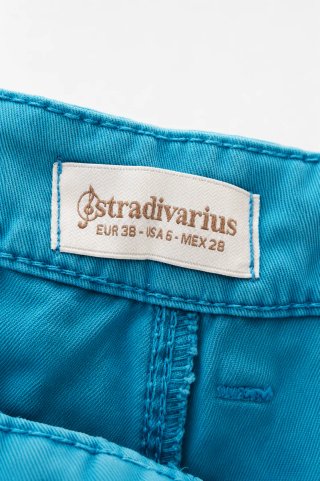 Shorts vaqueros Stradivarius Y2K turquesa T.38