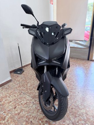 Yamaha XMAX 125cc 2024
