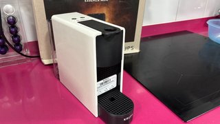 Macchina da caffè Nespresso Essenza Mini Bianca