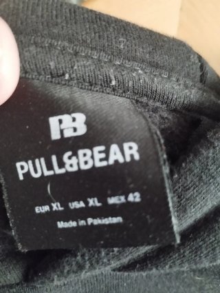 Sudadera Pull&Bear Negra talla Eur xl