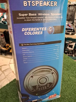Cassa Bluetooth con telecomando e microfono