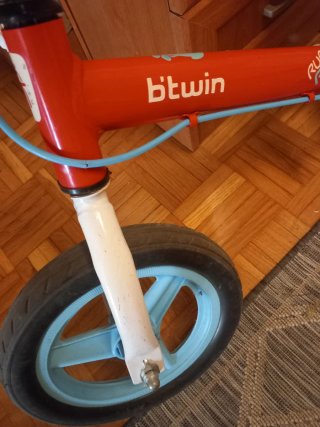 Bicicleta Btwin RunRide 500 roja