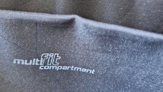 Funda portátil Tucano negra