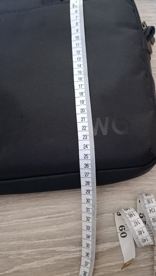 Funda portátil Tucano negra