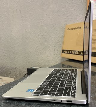Portátil Auusda J4105 8GB RAM 128GB SSD Plata