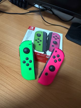 Joy-Cons Nintendo Verde y Rosa