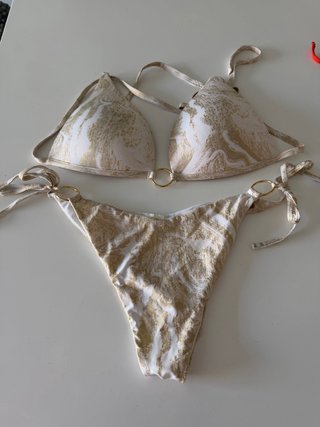 Bikini Calzedonia Dorado y blanco