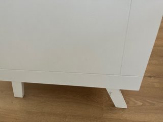 Cuna blanca con colchón y altura regulable