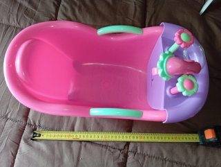 Bañera para muñecas con accesorios