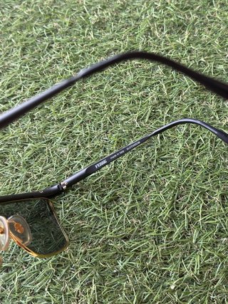 Gafas de sol Gianfranco Ferre doradas y negras