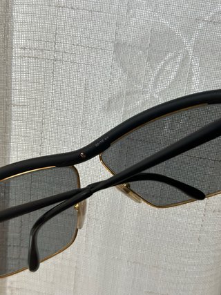 Gafas de sol Gianfranco Ferre doradas y negras