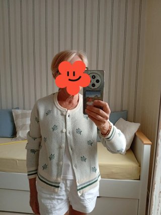 Chaqueta de lana beige y verde