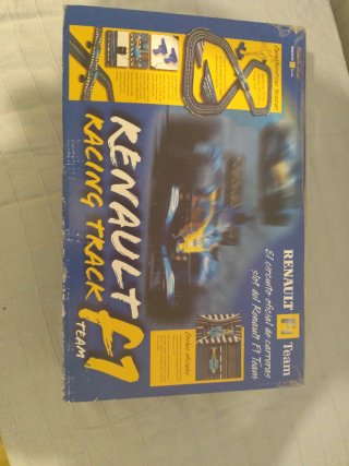 Scalextric Renault F1 Racing Track
