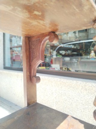 Estantería antigua madera frutal