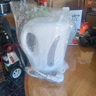 Hervidor de agua eléctrico 1.7L