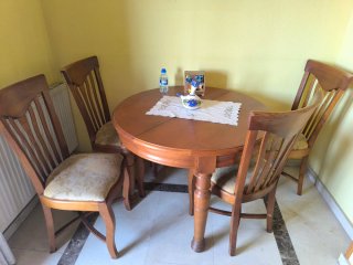 Mesa redonda madera con 6 sillas