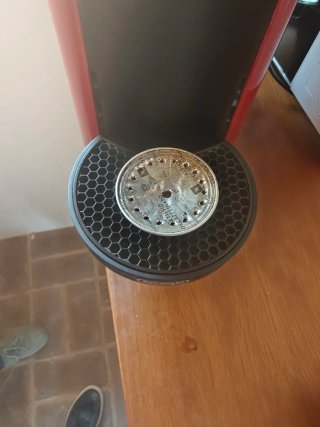 Macchina da caffè Nespresso rossa