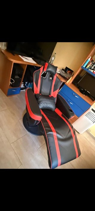 Sillón Gaming Giratorio con Posavasos