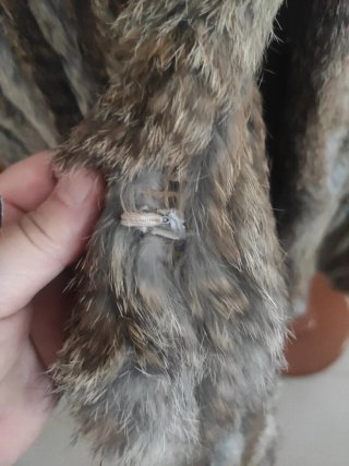 Chaleco de piel de conejo con cuello de pelo