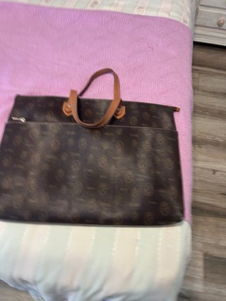 Maletín  portátil MSK multicolor ( regalo el otro