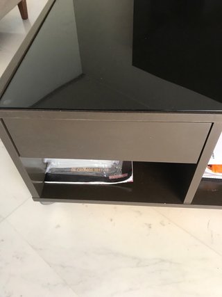 Mesa auxiliar cristal y madera
