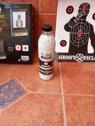 Lote Airsoft: Dianas y Bolas
