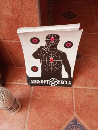 Lote Airsoft: Dianas y Bolas