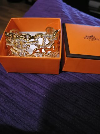 Pulsera Hermes Dorada con Cristales