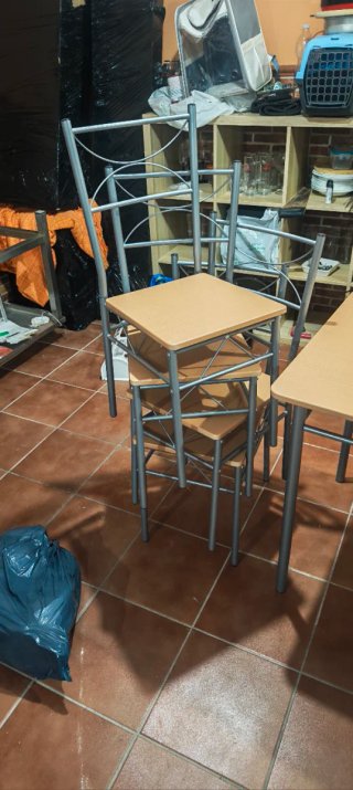 Mesa y 4 Sillas Cocina