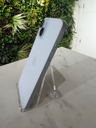 iPhone 15 256 GB, azul, 100% bateria, tienda