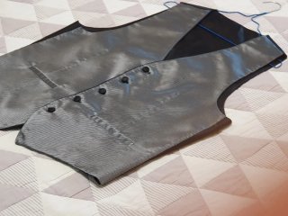 Chaleco de vestir gris y negro