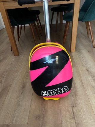 Maleta Patinete Infantil ZFlyte Rosa y Negra