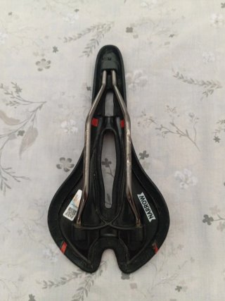 Sillín Selle San Marco Negro/Rojo