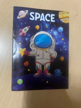 Libro da colorare nuovo space