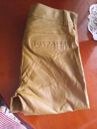 Pantalones polipiel marrones Trend
