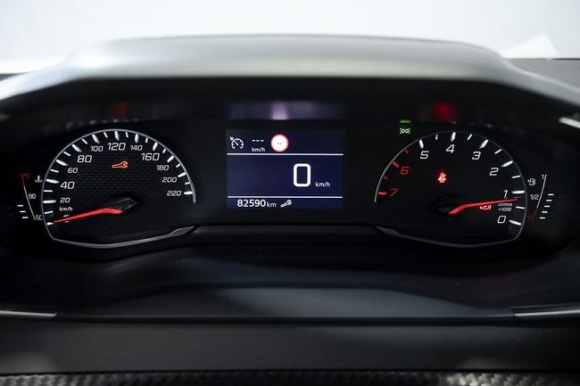 Peugeot 2008 2022, foto 7
