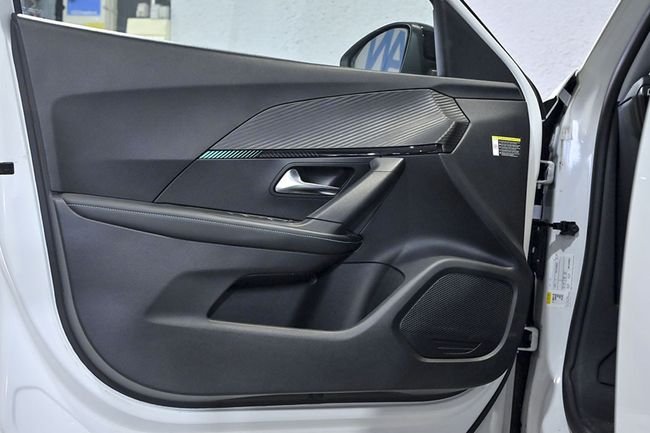 Peugeot 2008 2022, foto 18