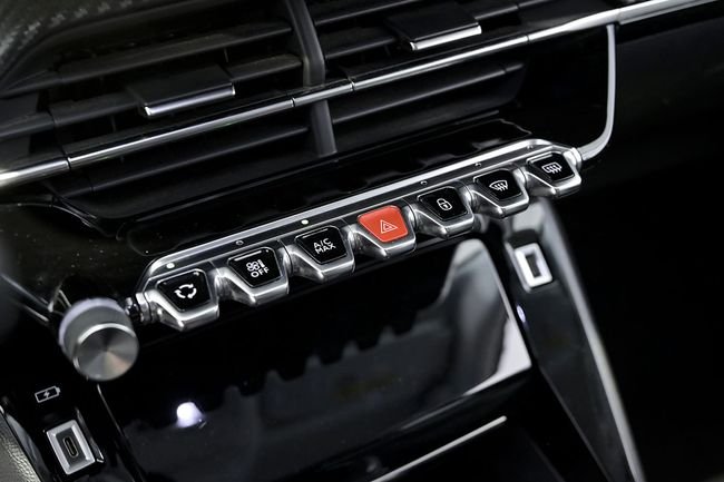 Peugeot 2008 2022, foto 24