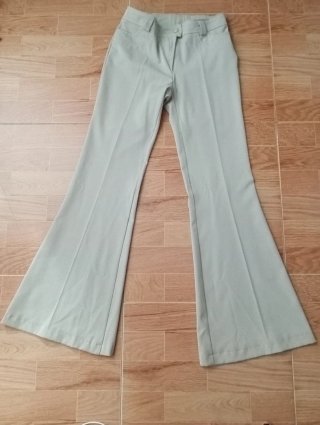 Lote 3 pantalones de vestir acampanados Tallas S