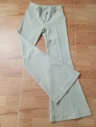 Lote 3 pantalones de vestir acampanados Tallas S
