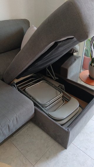 Sofá Chaise Longue Gris con Arcón