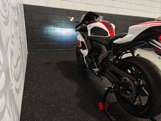 YAMAHA R7 2024  19.210KMS