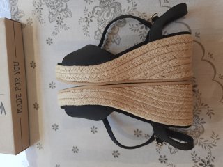 Sandalias sin usar