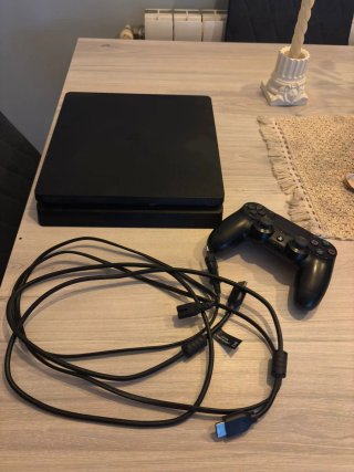PS4 Slim 1TB Negra