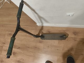 Patinete de acrobacias usado