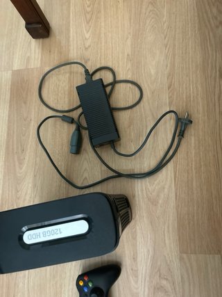 Xbox 360 Elite 126GB (sin frontal)